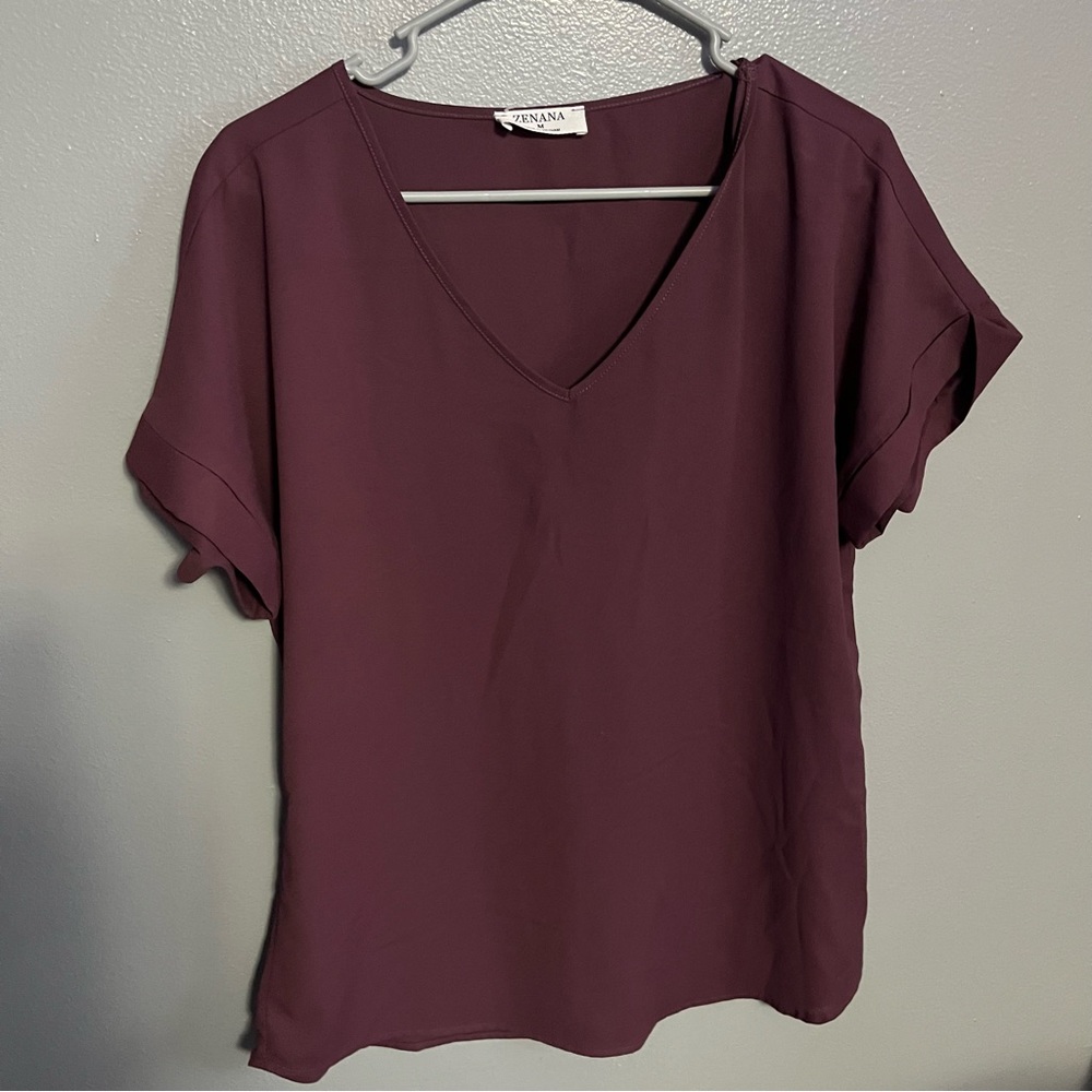 ZENANA women’s medium top, lightweight office, business casual, maroon/purple